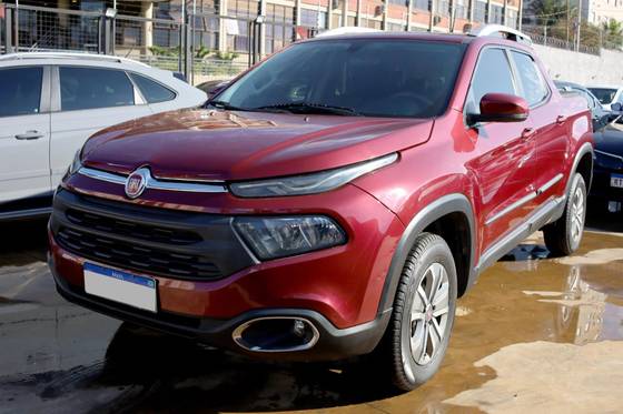 FIAT TORO 1.8 16V EVO FLEX FREEDOM AT6 FIAT TORO 1.8 16V EVO FLEX FREEDOM AT6